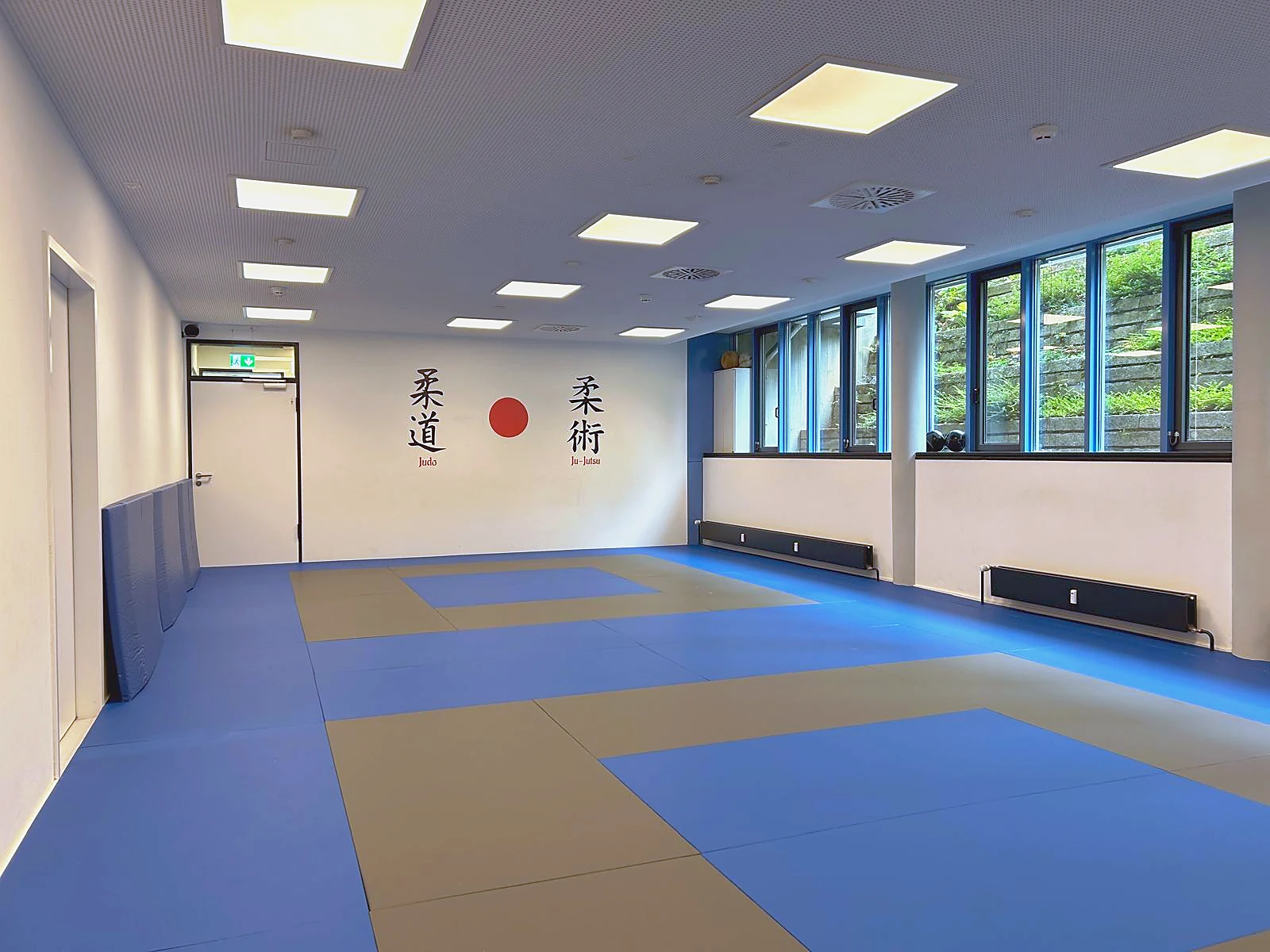 Dojo Umkleideraum der Sportschule West Stuttgart
